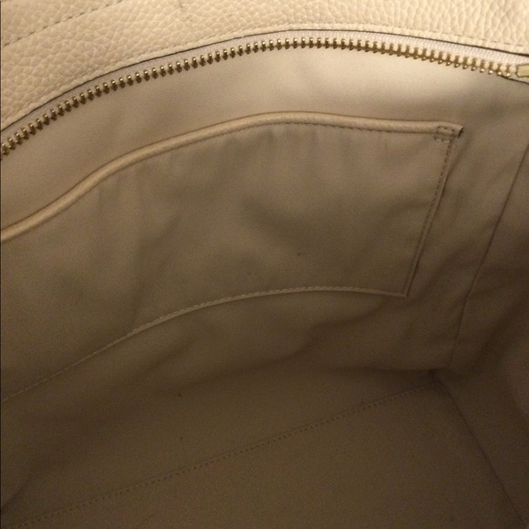 Tory Burch Everly handbag. 10.5x12x5. EUC SOLD - Picture 4 of 6